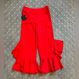 Belle Vere Ruffle Cropped Pants